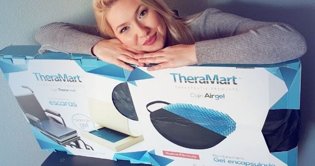 Ángela Fabre y una emotiva donación a la fundación ADIMO #CuentaConTheramart