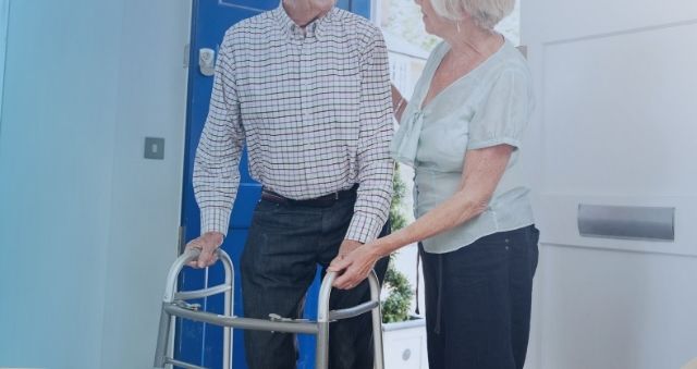 Los mejores consejos para la seguridad de adultos mayores en casa ¿cuál haces tú?